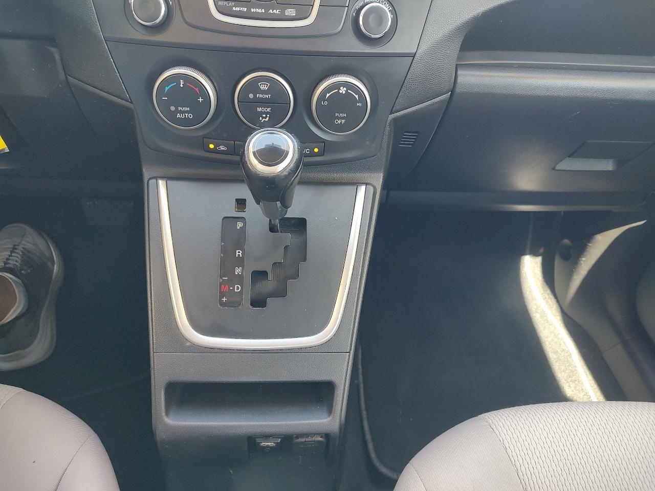 Mazda MAZDA5 Touring 2013