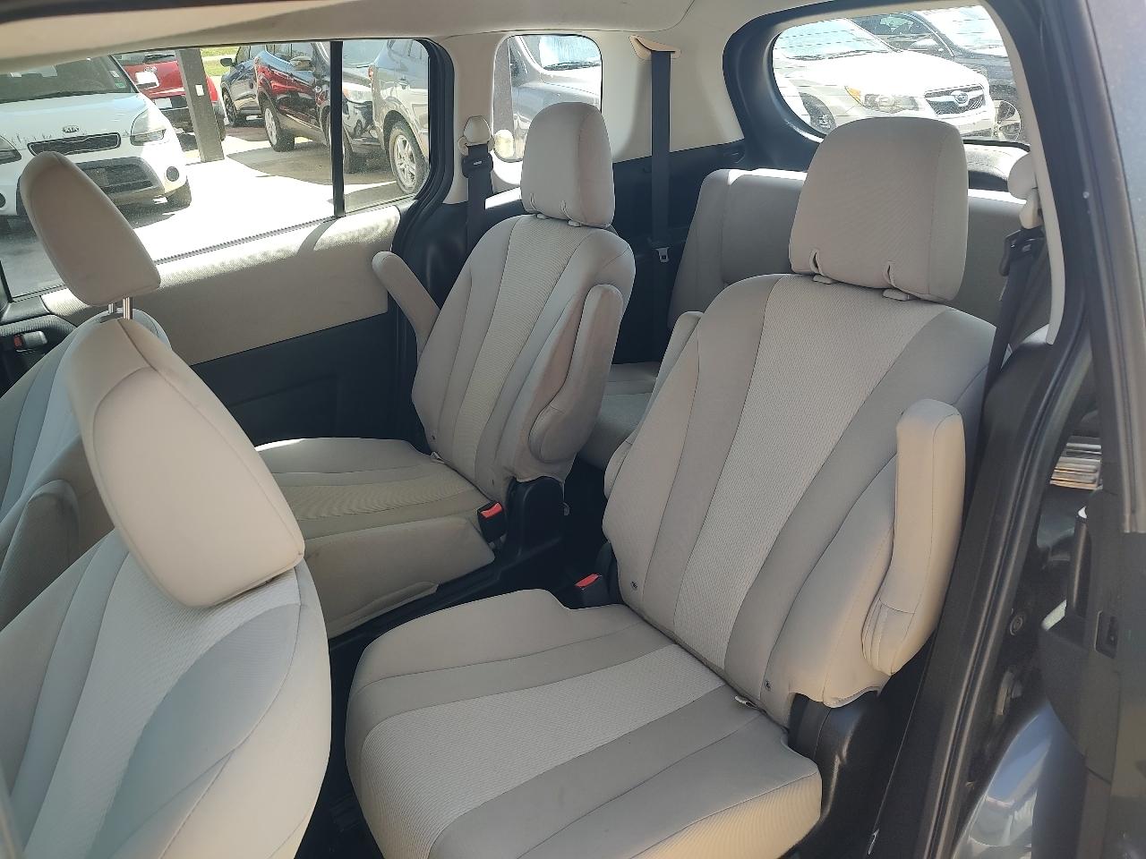 Mazda MAZDA5 Touring 2013