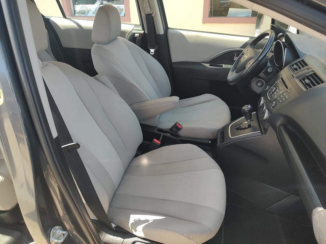 Mazda MAZDA5 Touring 2013