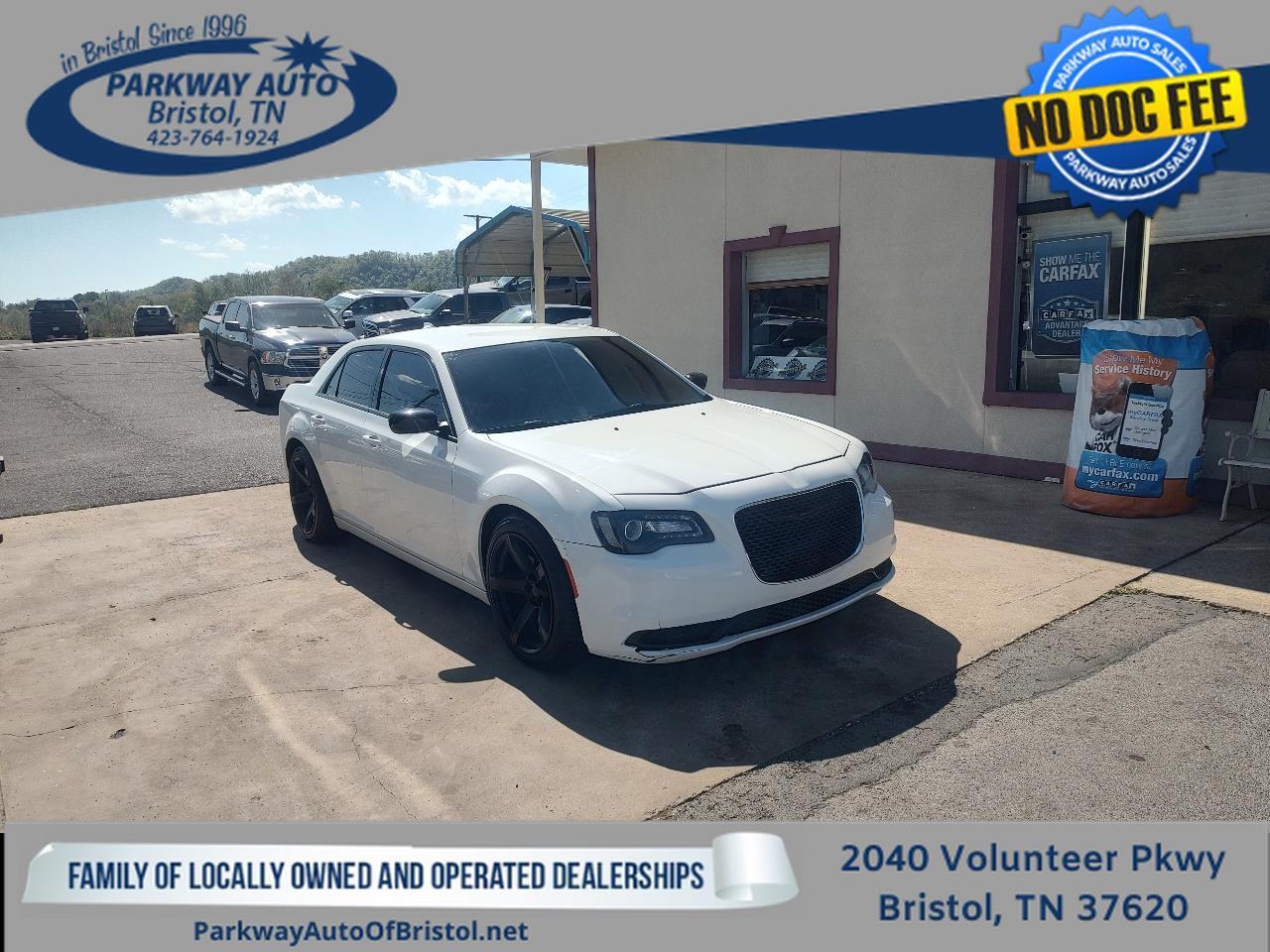 Chrysler 300 Touring 2021