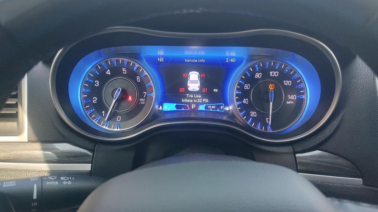 Chrysler 300 Touring 2021