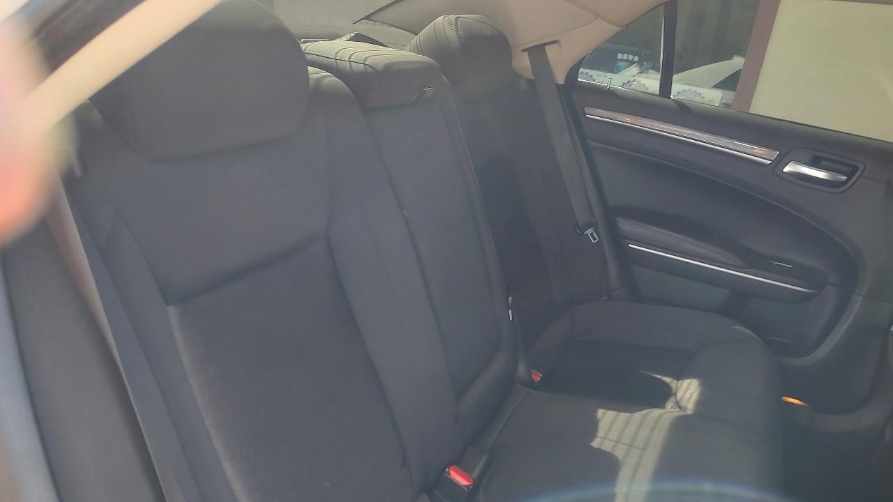 Chrysler 300 Touring 2021