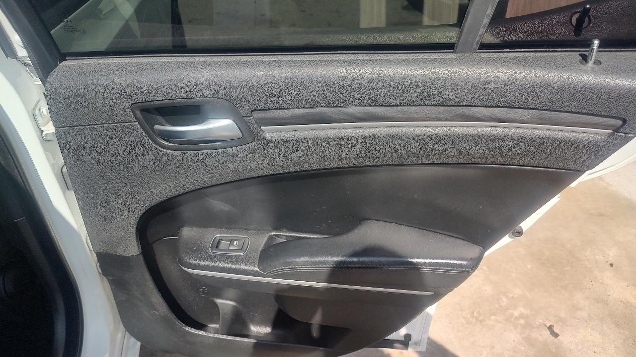 Chrysler 300 Touring 2021