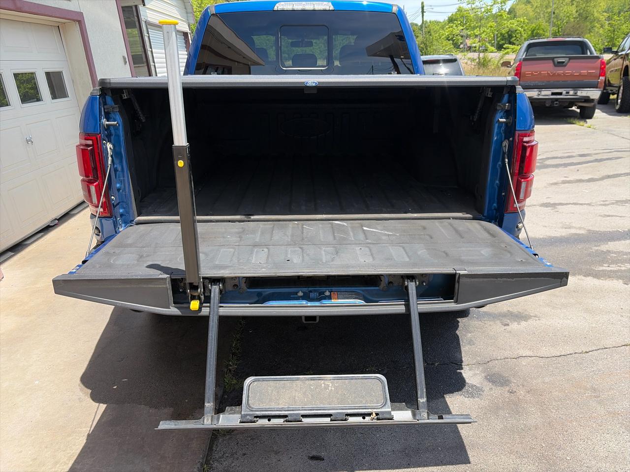 Ford F-150 Raptor SuperCrew 4WD 2018