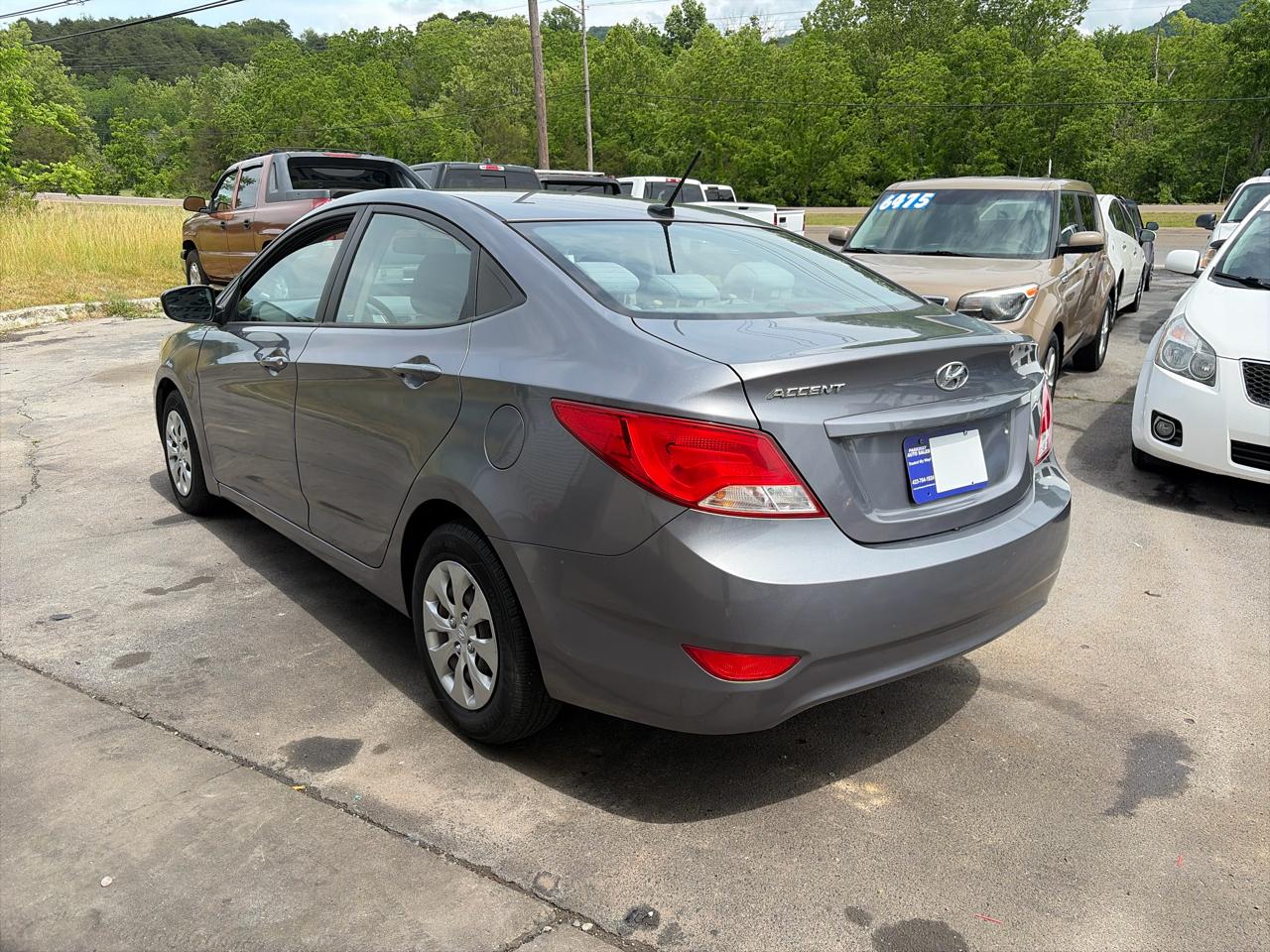 Hyundai Accent SE 4-Door 6A 2017