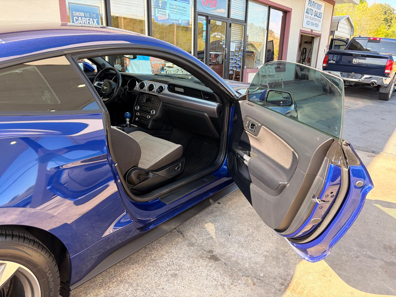 Ford Mustang EcoBoost Coupe 2016