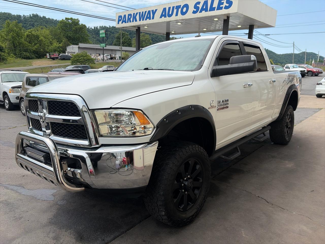 RAM 2500 SLT Crew Cab SWB 4WD 2018