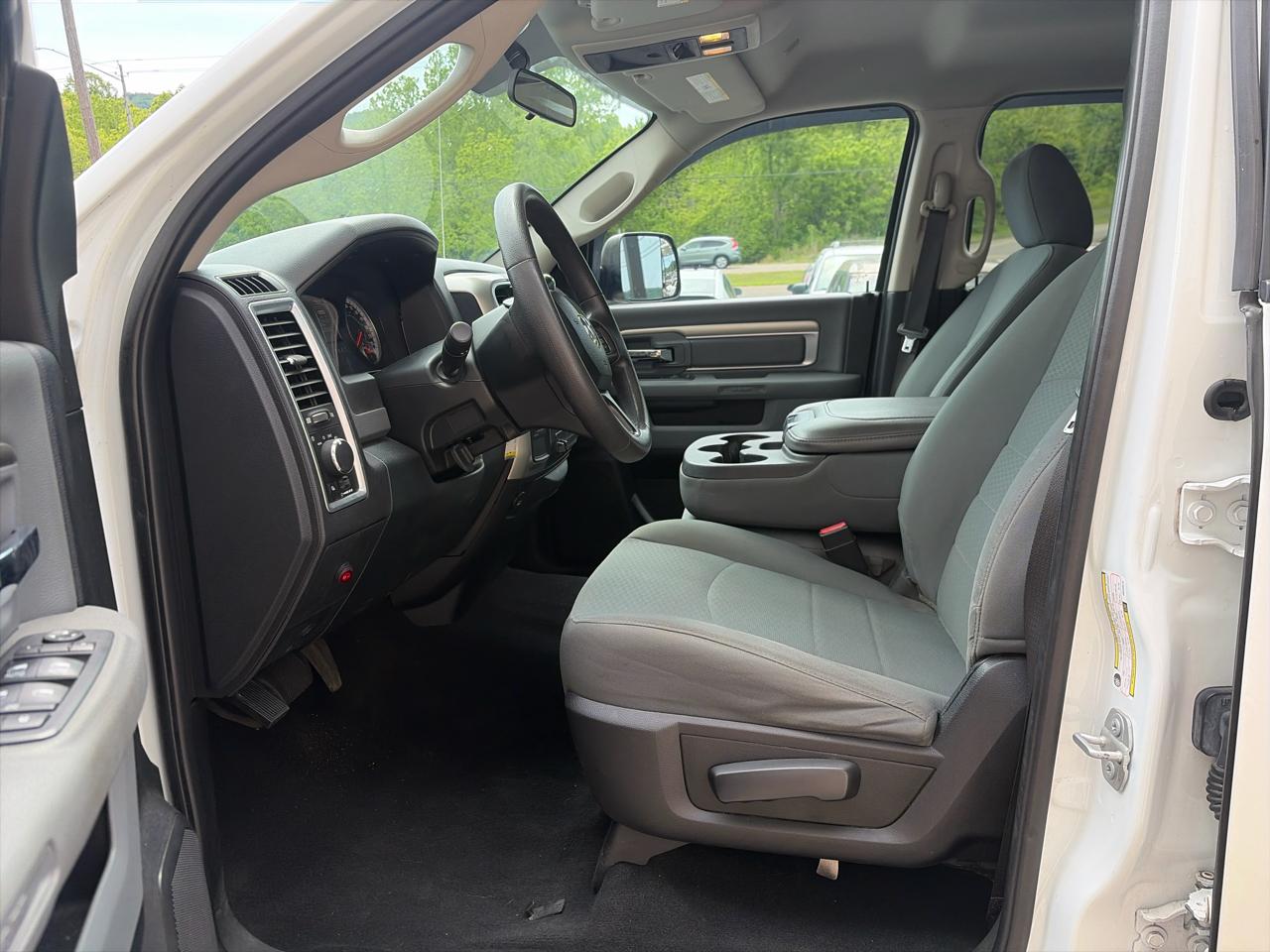RAM 2500 SLT Crew Cab SWB 4WD 2018