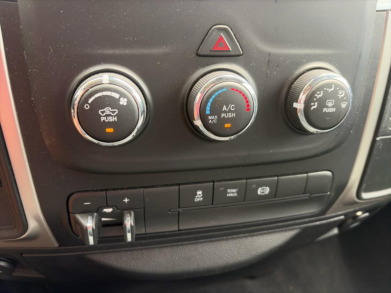 RAM 2500 SLT Crew Cab SWB 4WD 2018