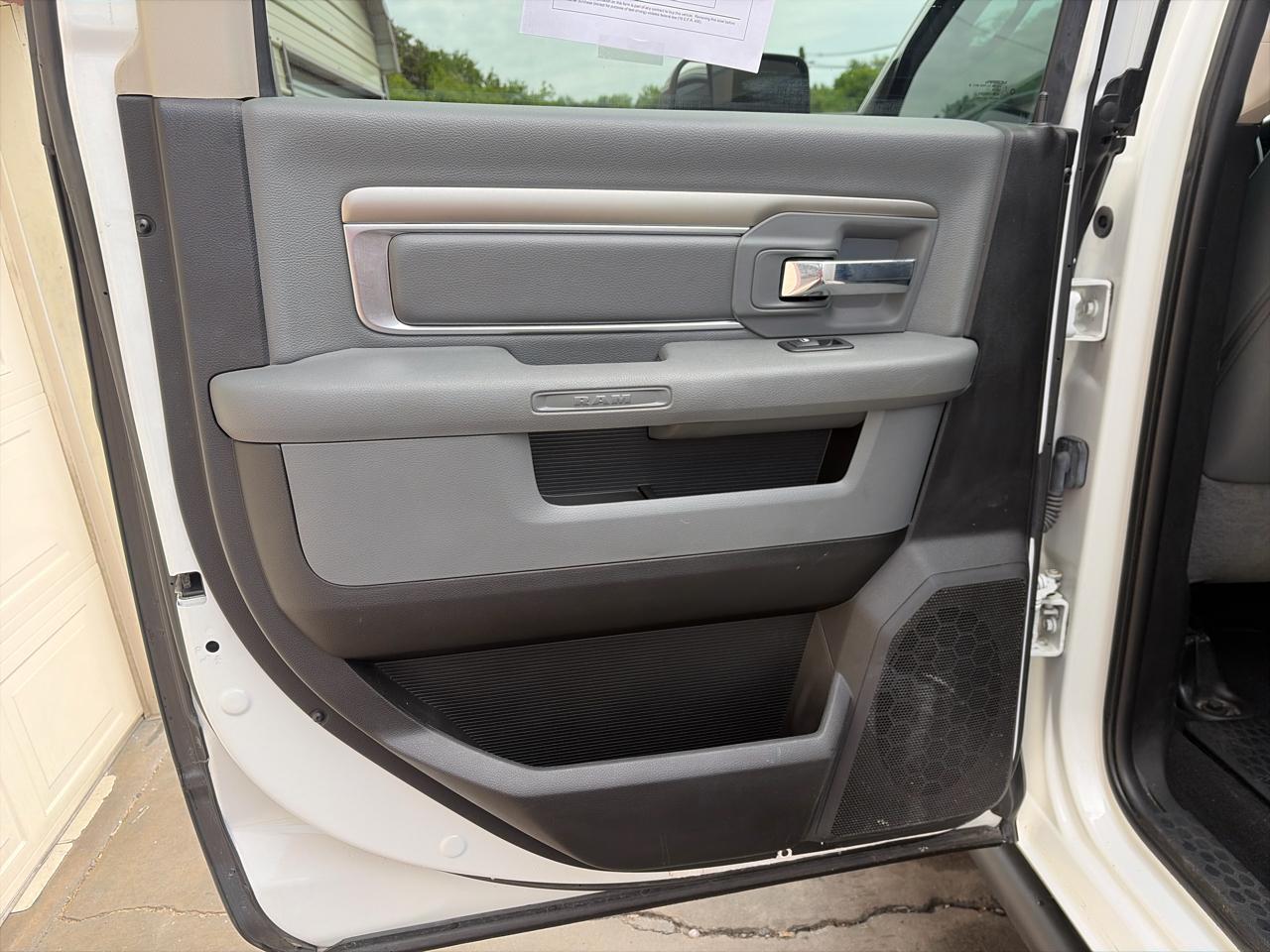 RAM 2500 SLT Crew Cab SWB 4WD 2018