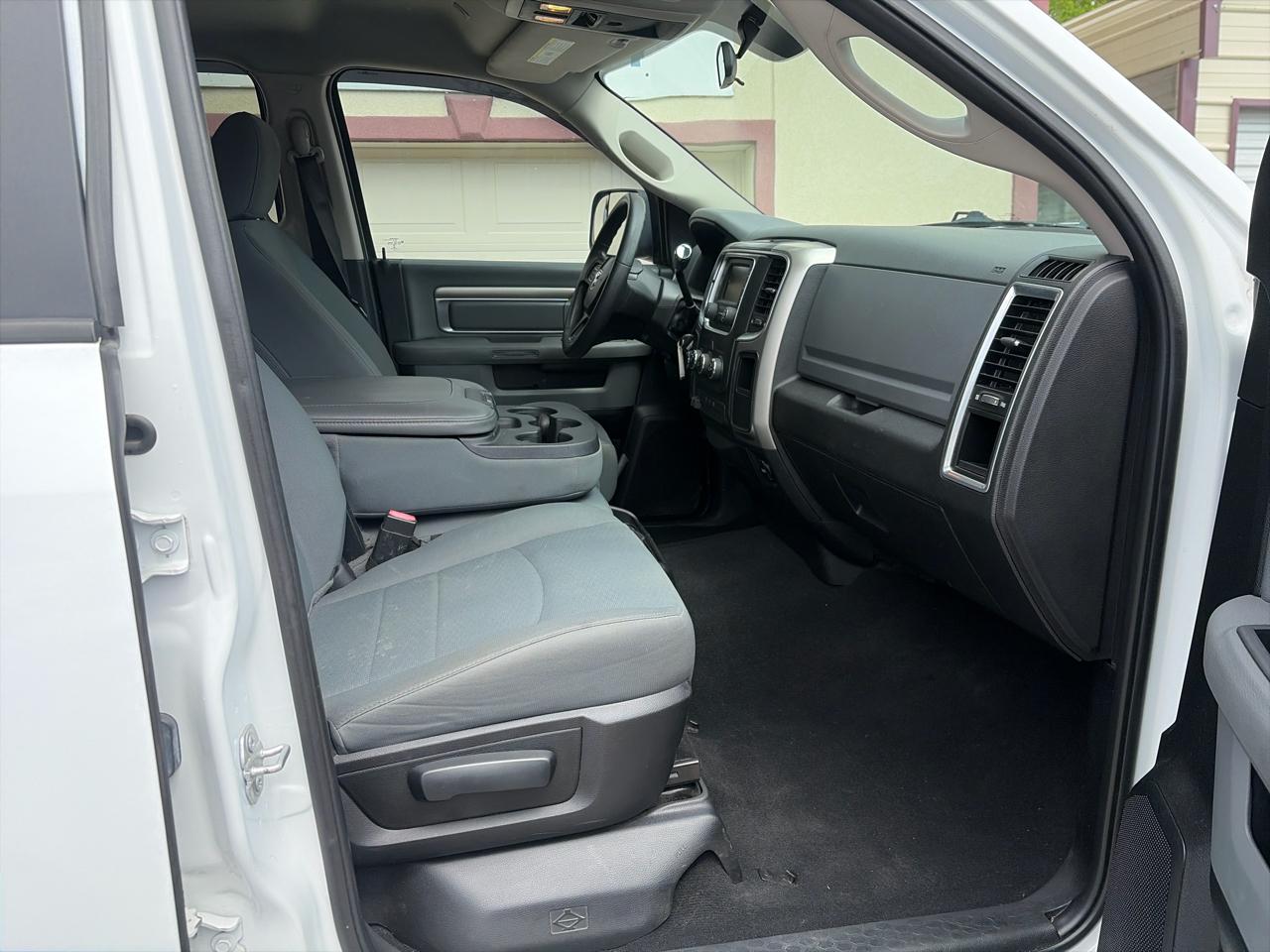 RAM 2500 SLT Crew Cab SWB 4WD 2018