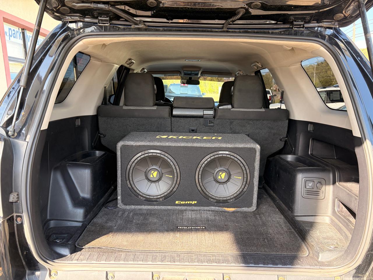 Toyota 4Runner SR5 4WD 2014