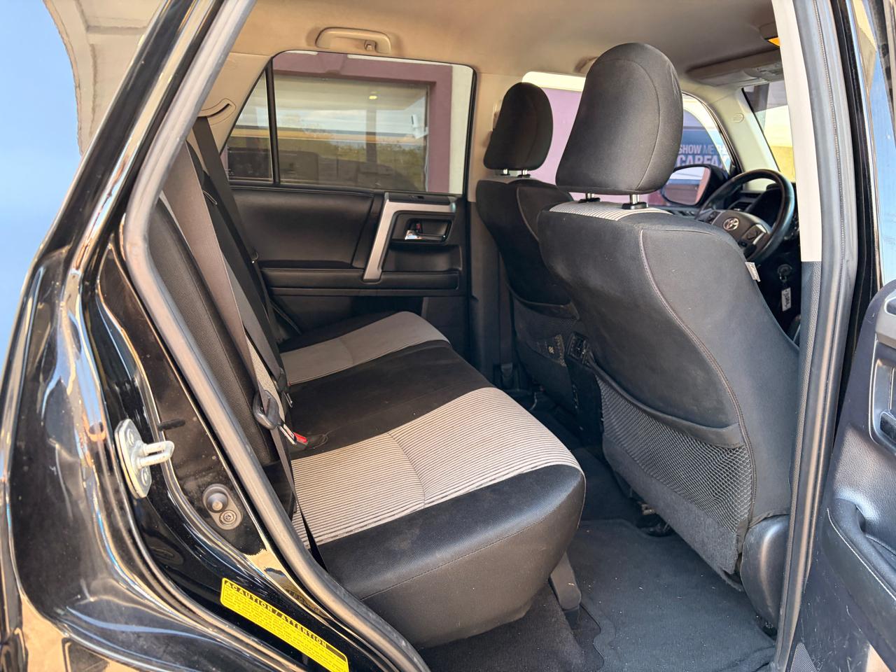 Toyota 4Runner SR5 4WD 2014