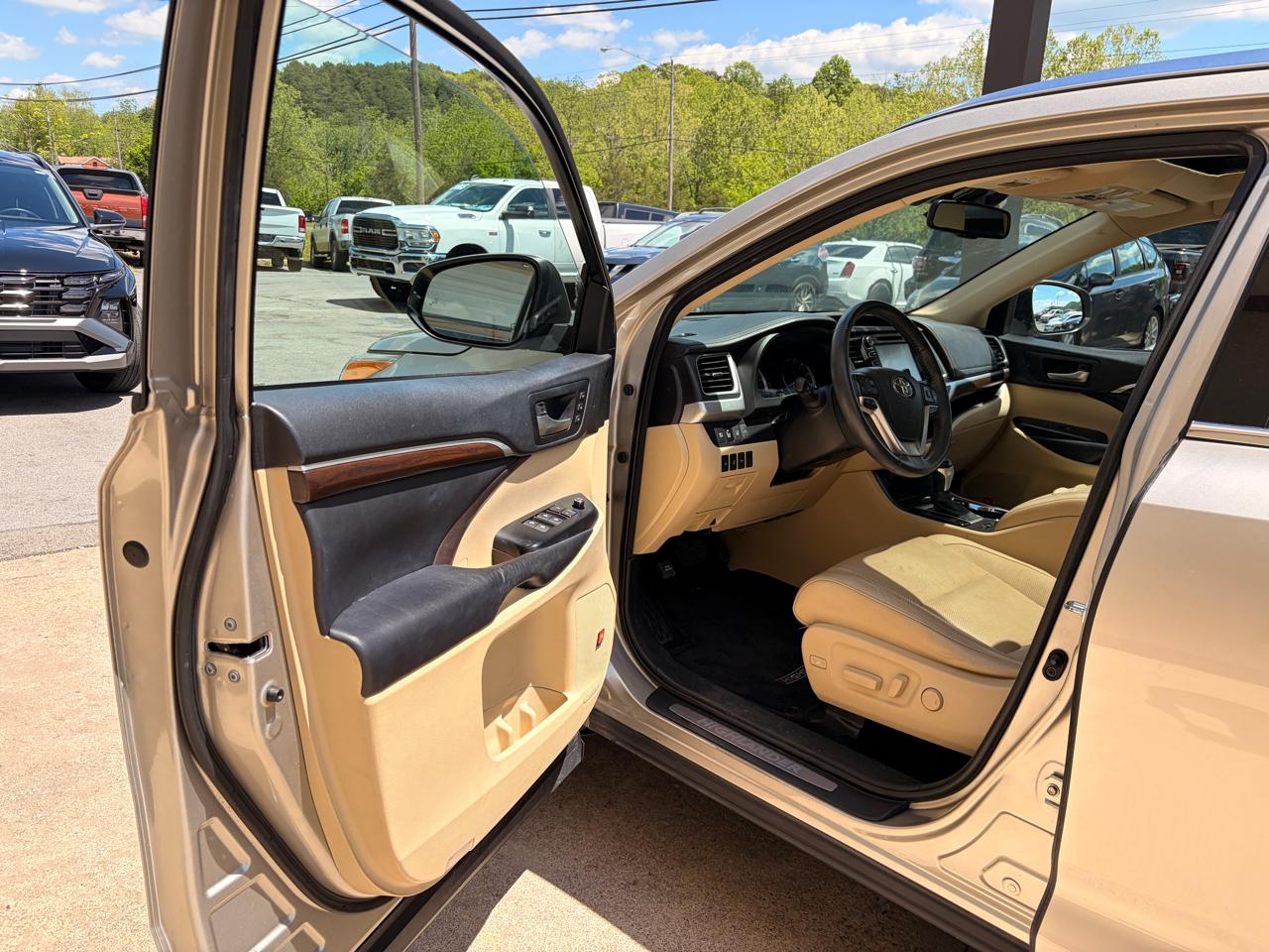 Toyota Highlander Limited AWD V6 2016