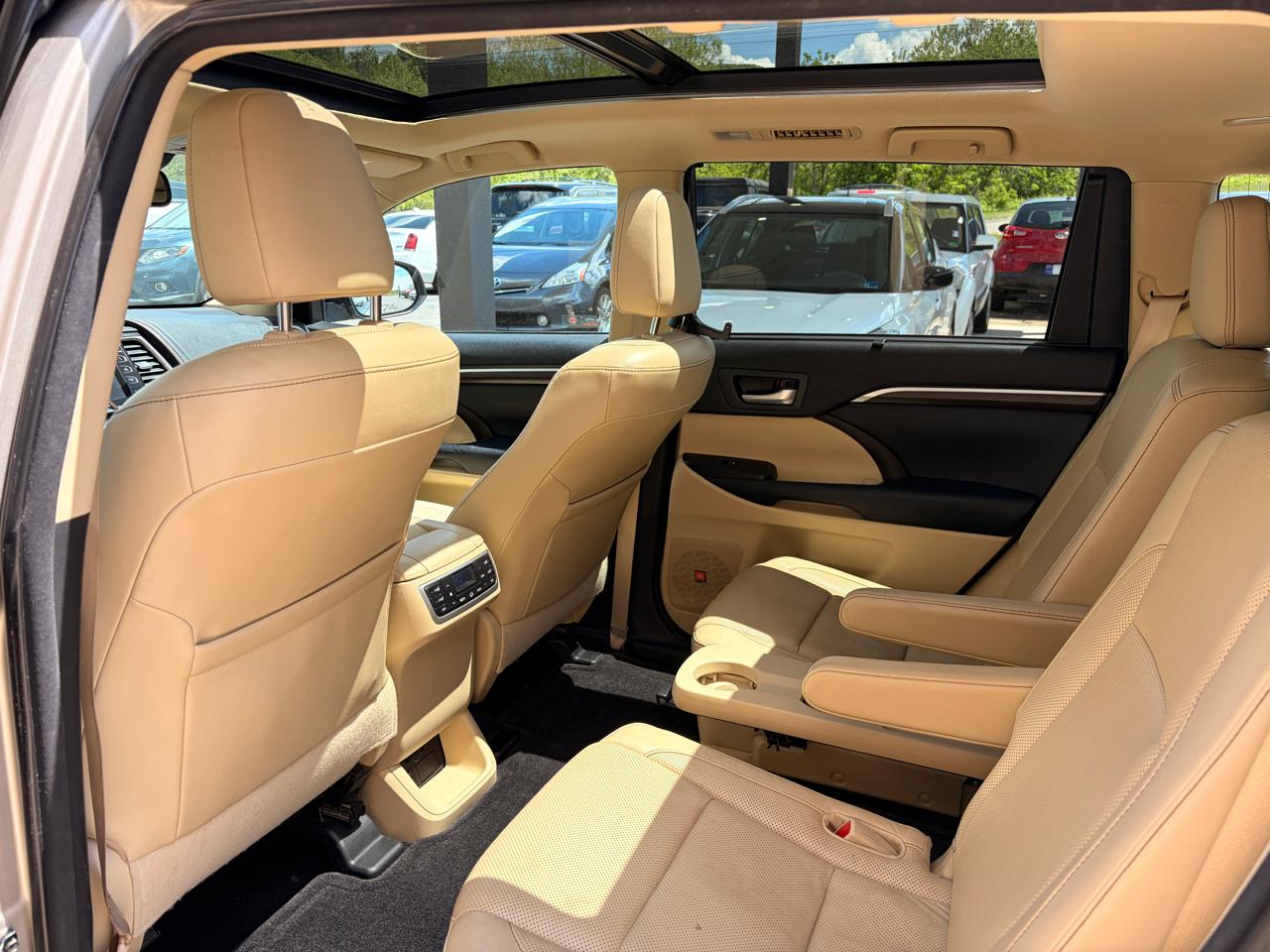 Toyota Highlander Limited AWD V6 2016