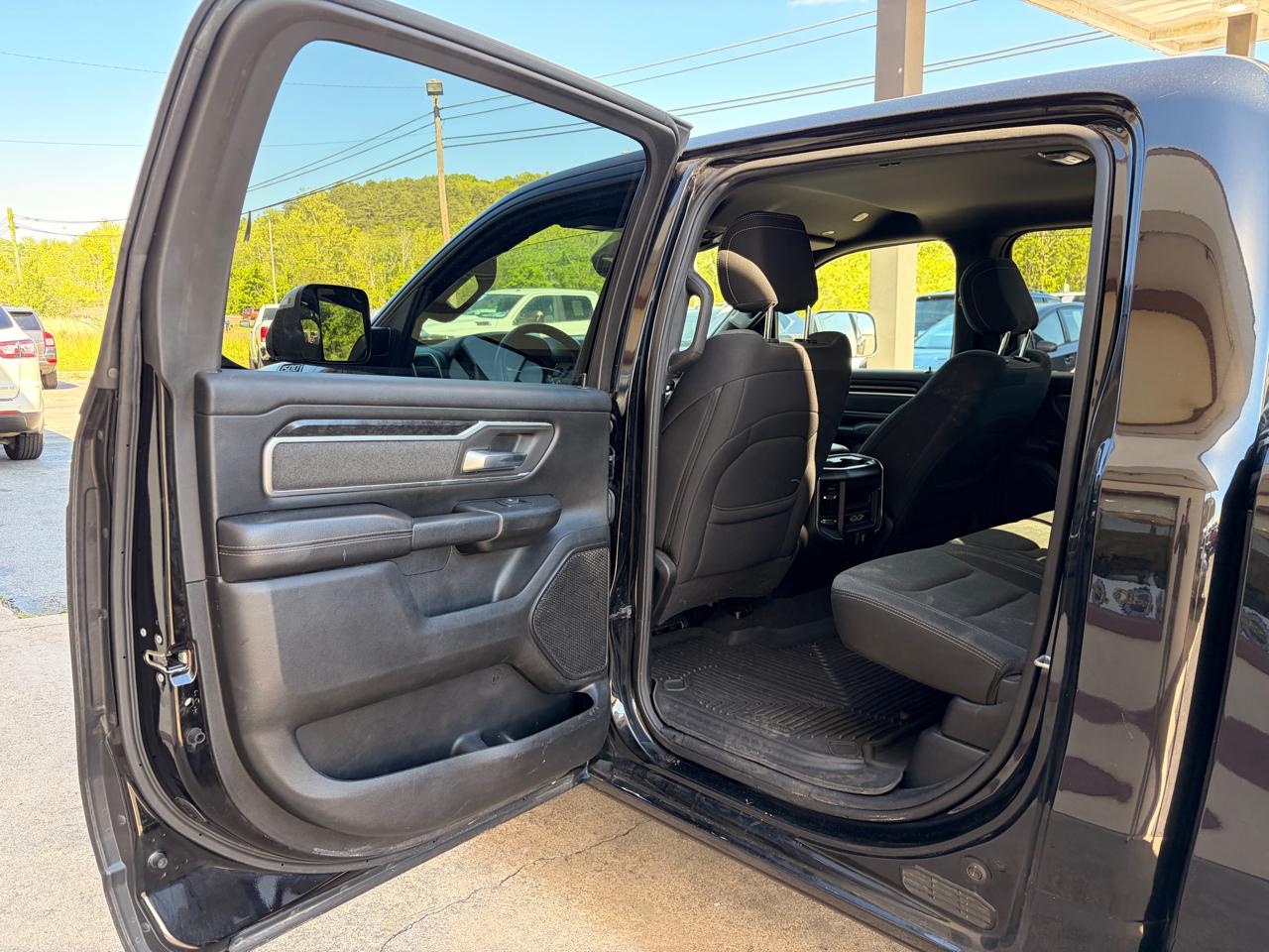 RAM 1500 Big Horn Crew Cab SWB 4WD 2019