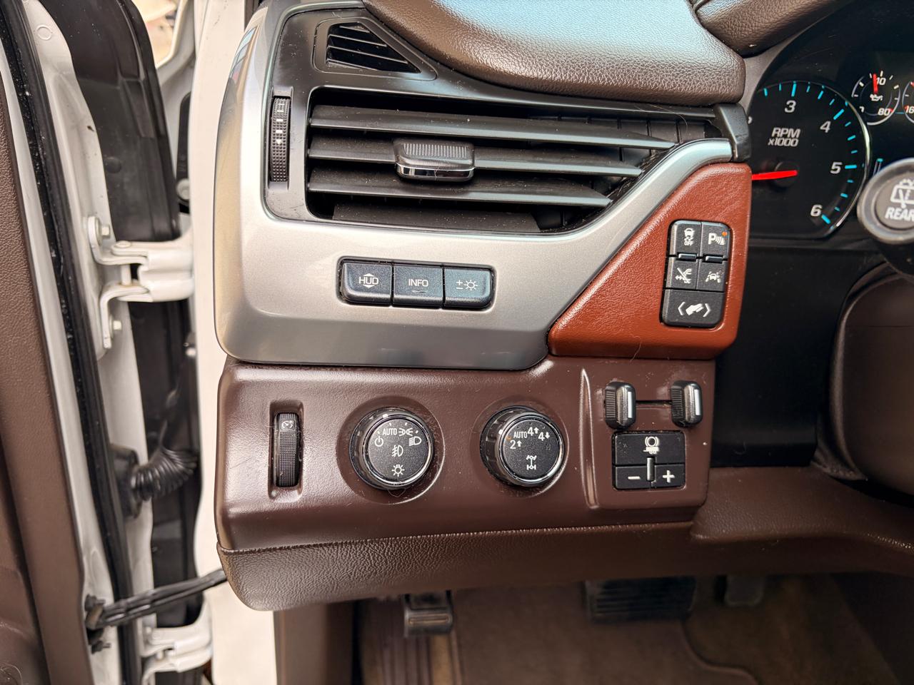 Chevrolet Suburban Premier 4WD 2018