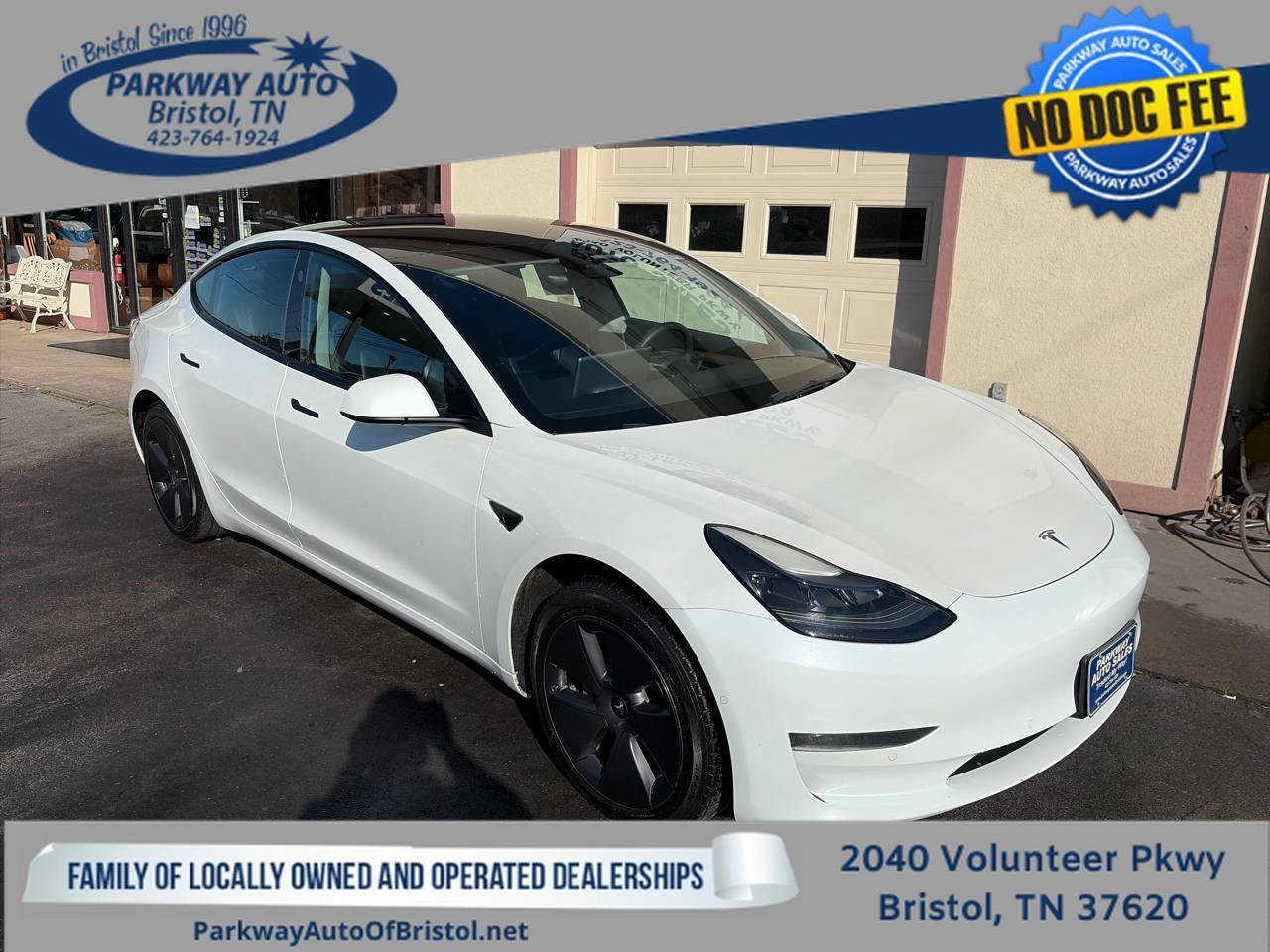 2021 Tesla Model 3 Standard Range Plus's photo