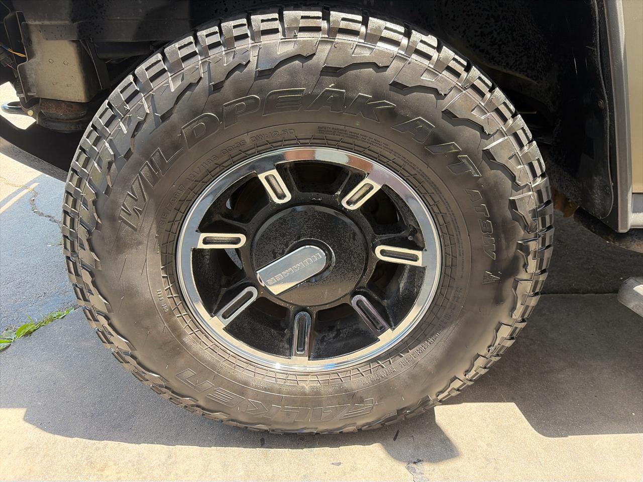 HUMMER H2 SUT 2005