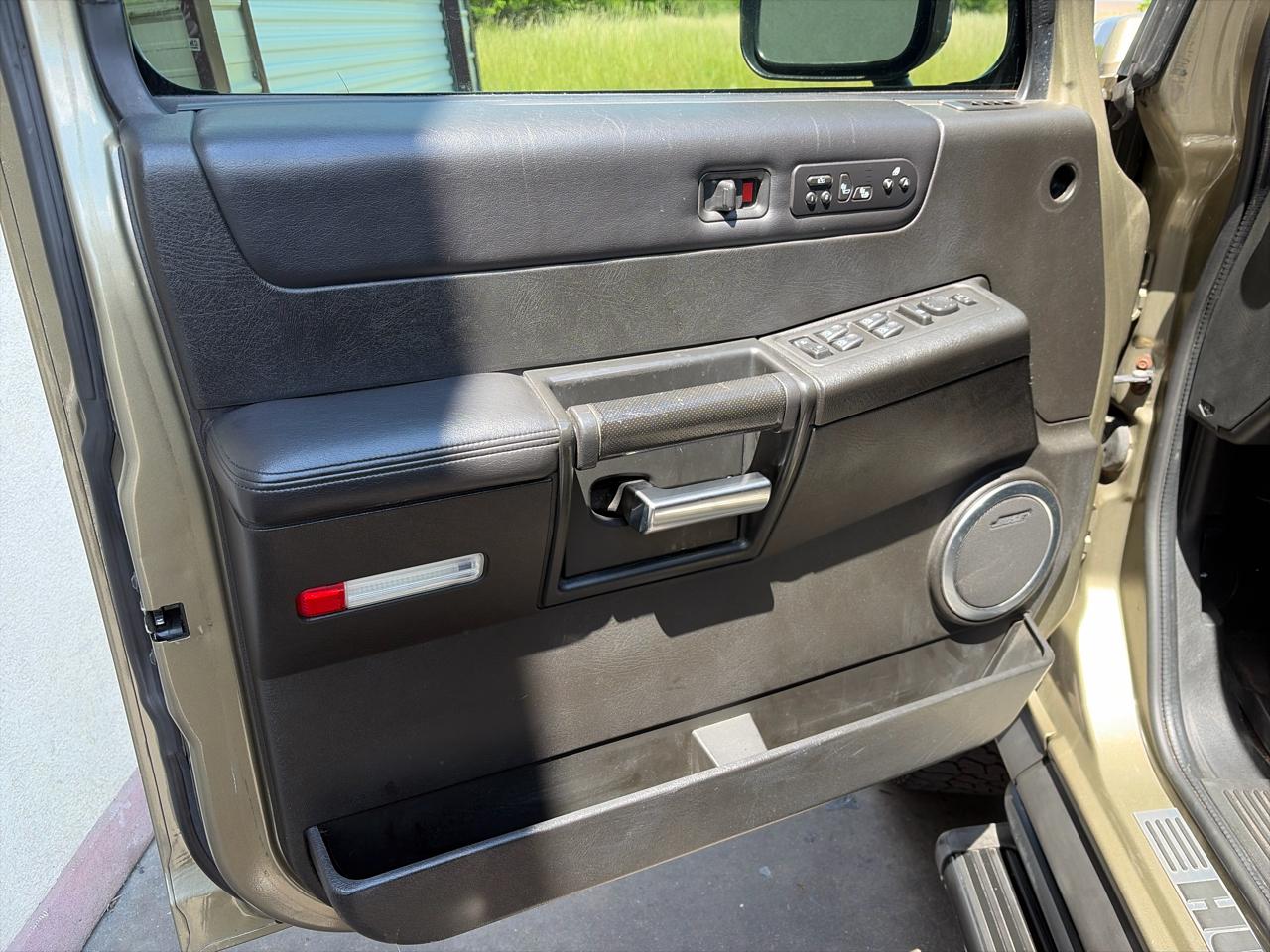 HUMMER H2 SUT 2005