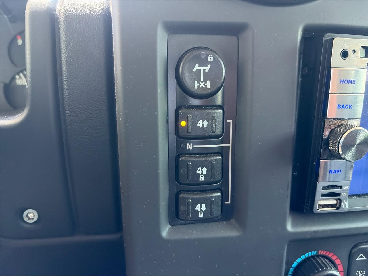 HUMMER H2 SUT 2005