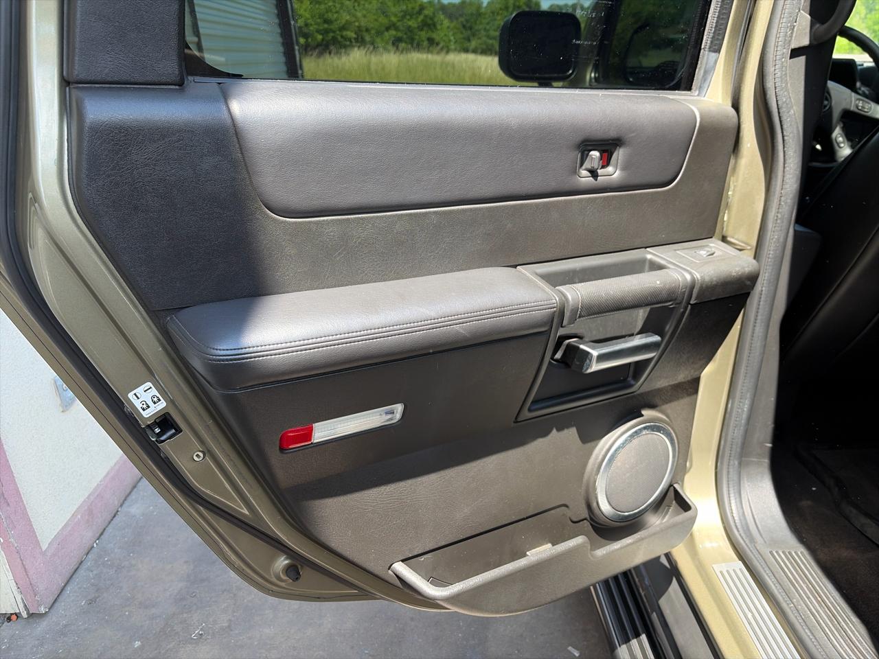 HUMMER H2 SUT 2005