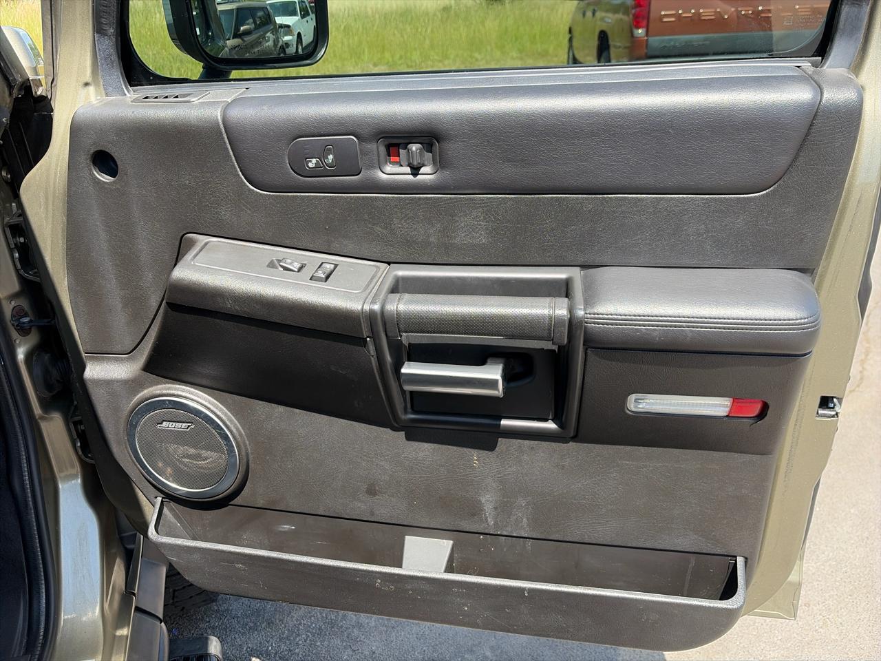 HUMMER H2 SUT 2005