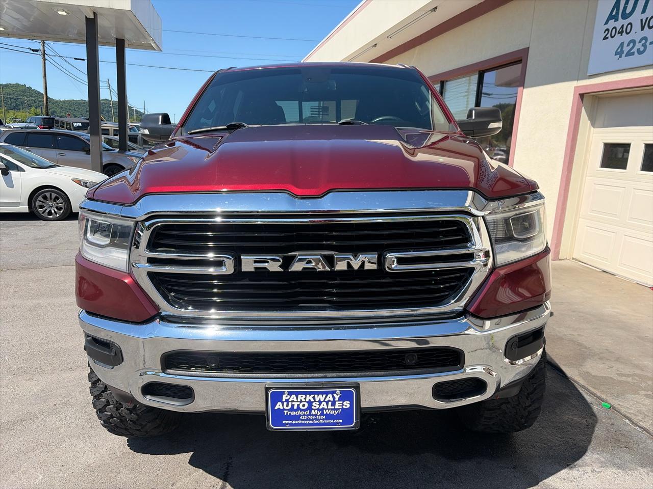 RAM 1500 Big Horn Crew Cab SWB 4WD 2019