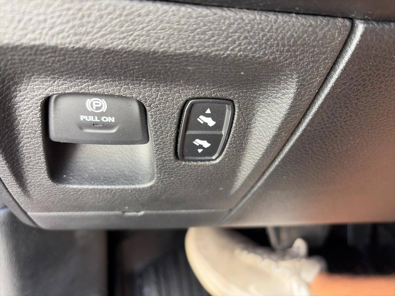 RAM 1500 Big Horn Crew Cab SWB 4WD 2019