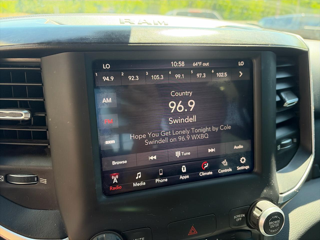 RAM 1500 Big Horn Crew Cab SWB 4WD 2019