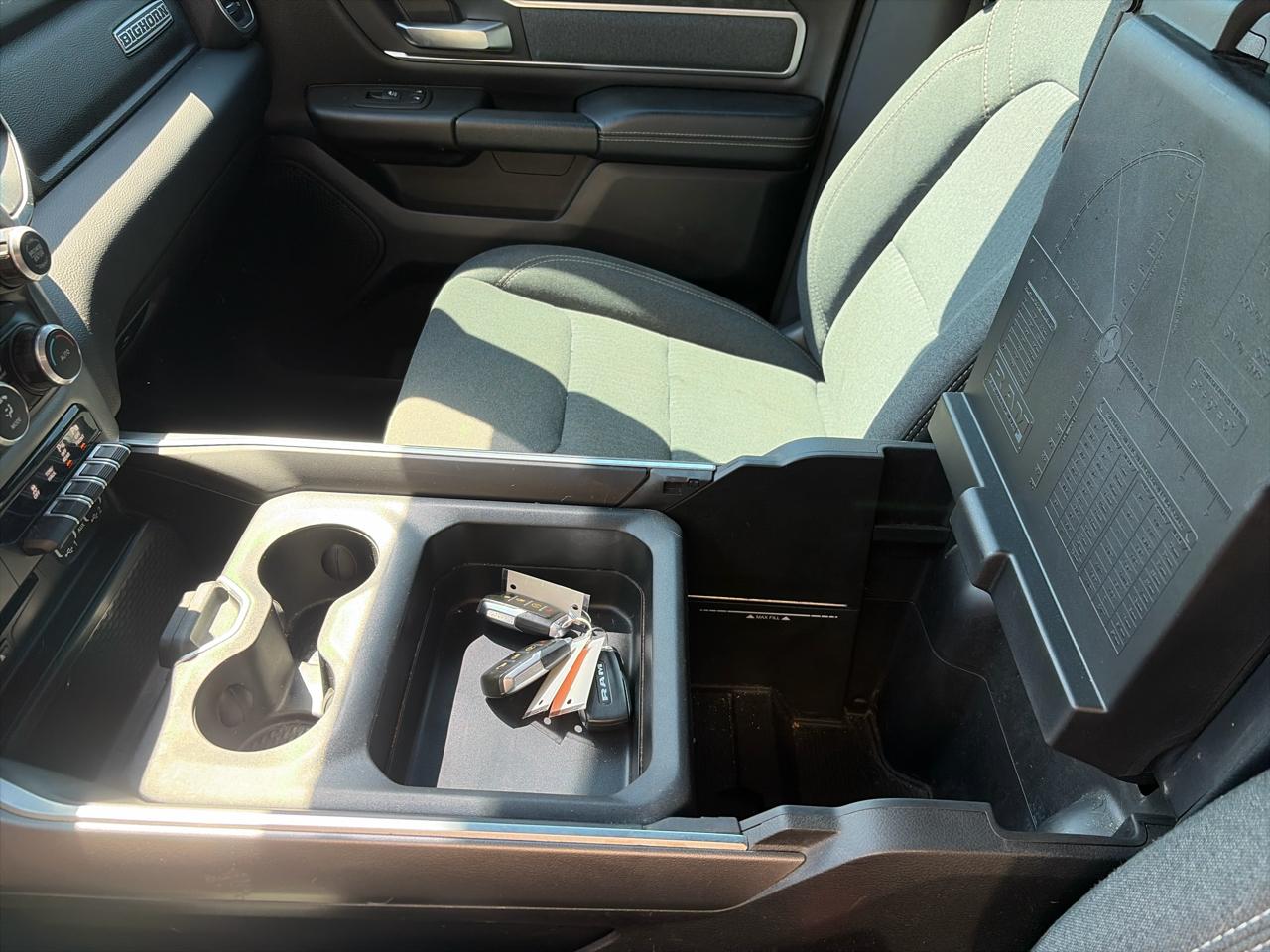 RAM 1500 Big Horn Crew Cab SWB 4WD 2019