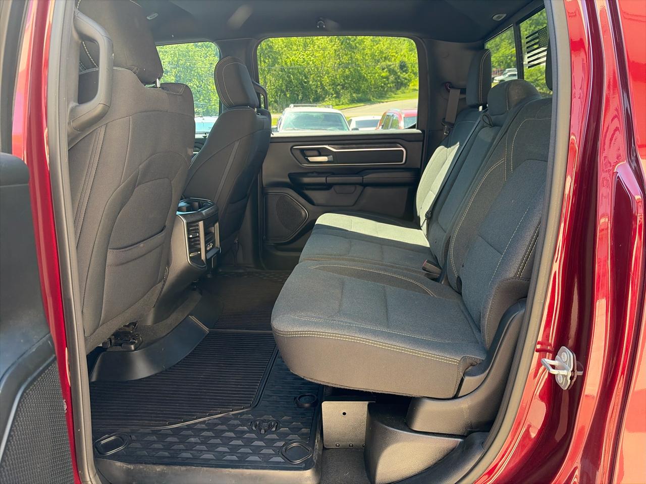 RAM 1500 Big Horn Crew Cab SWB 4WD 2019