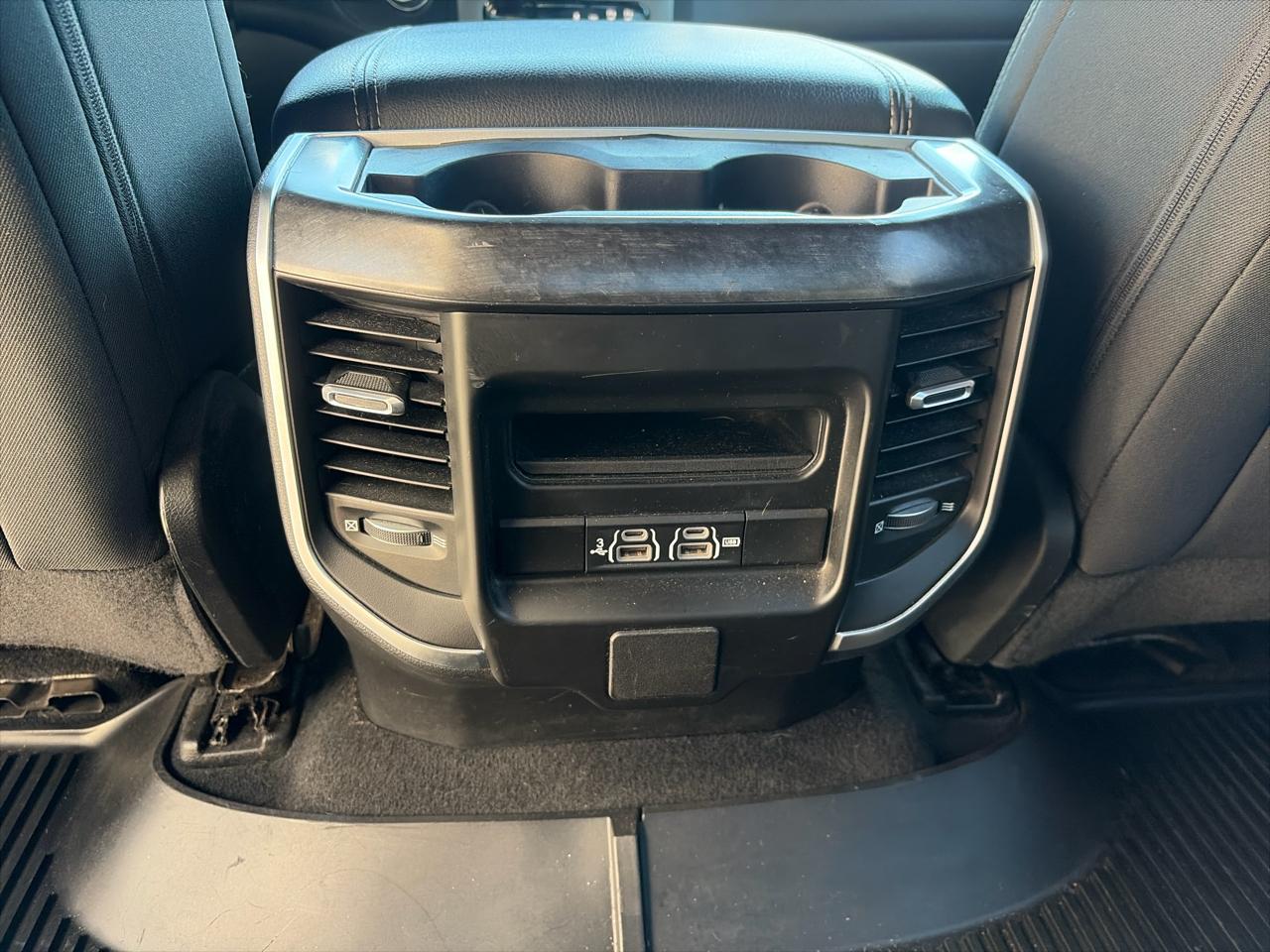 RAM 1500 Big Horn Crew Cab SWB 4WD 2019