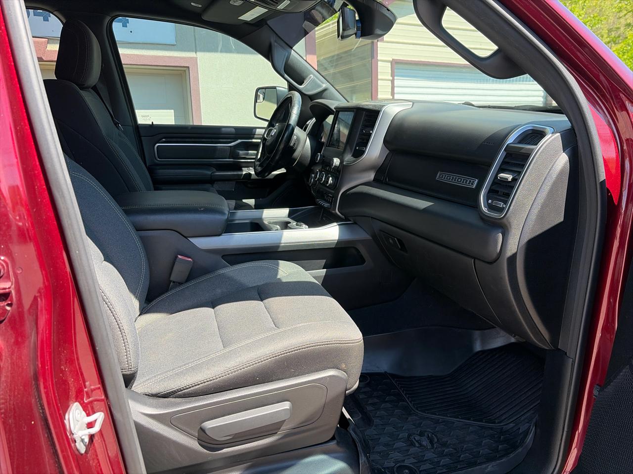 RAM 1500 Big Horn Crew Cab SWB 4WD 2019