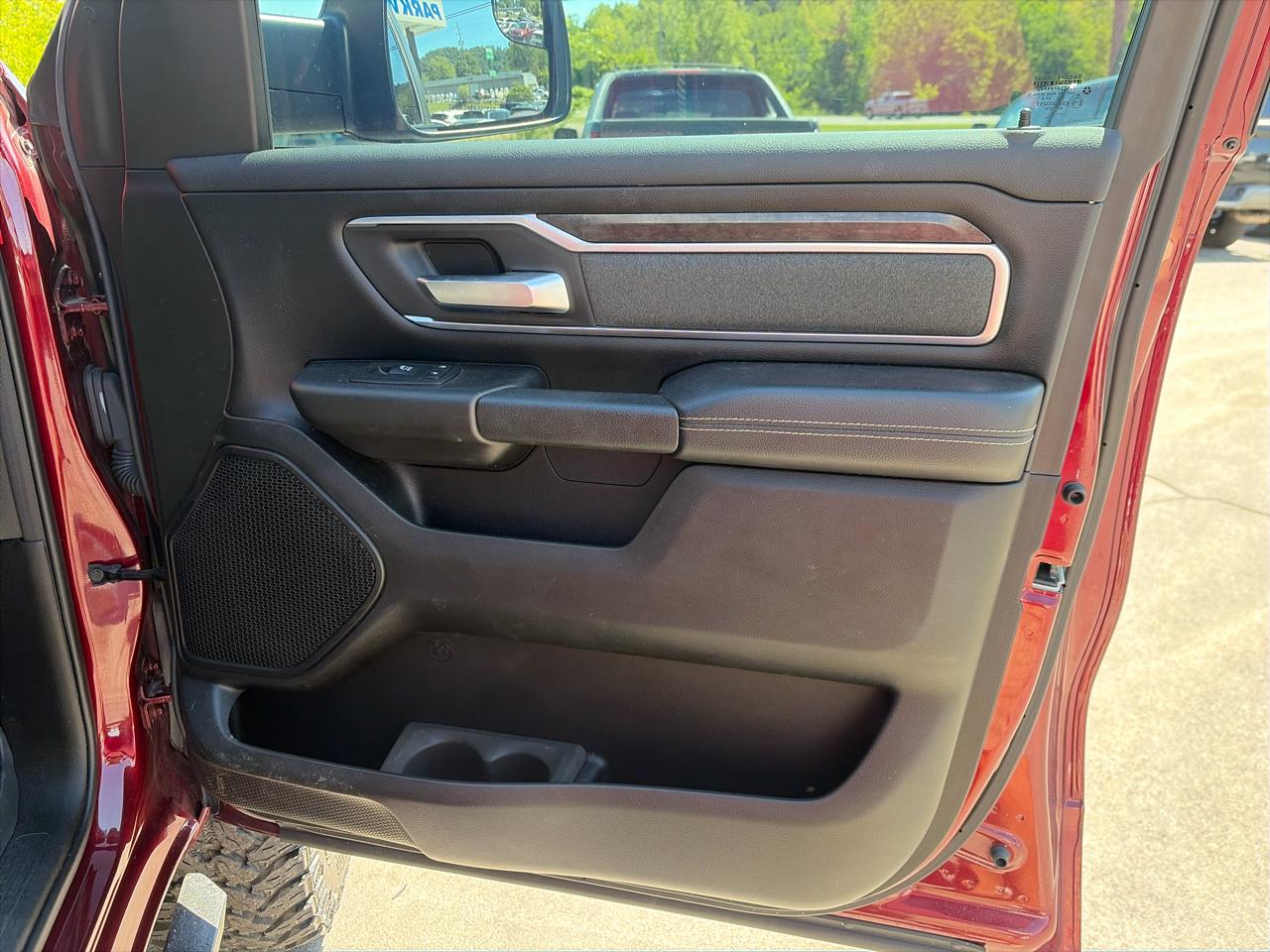 RAM 1500 Big Horn Crew Cab SWB 4WD 2019