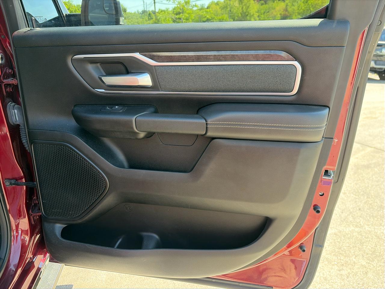 RAM 1500 Big Horn Crew Cab SWB 4WD 2019