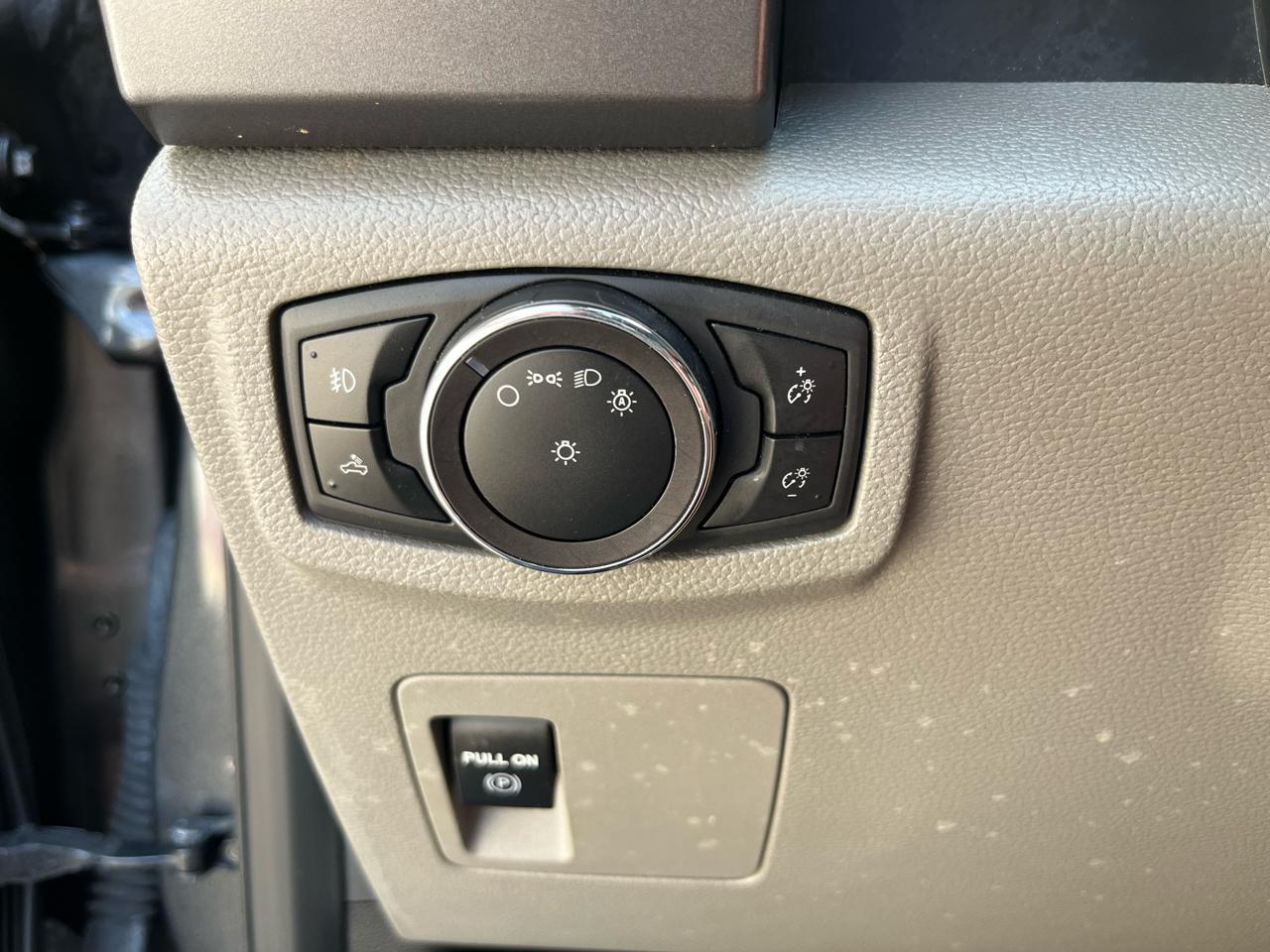 Ford F-150 XL SuperCab 8-ft. 2WD 2019