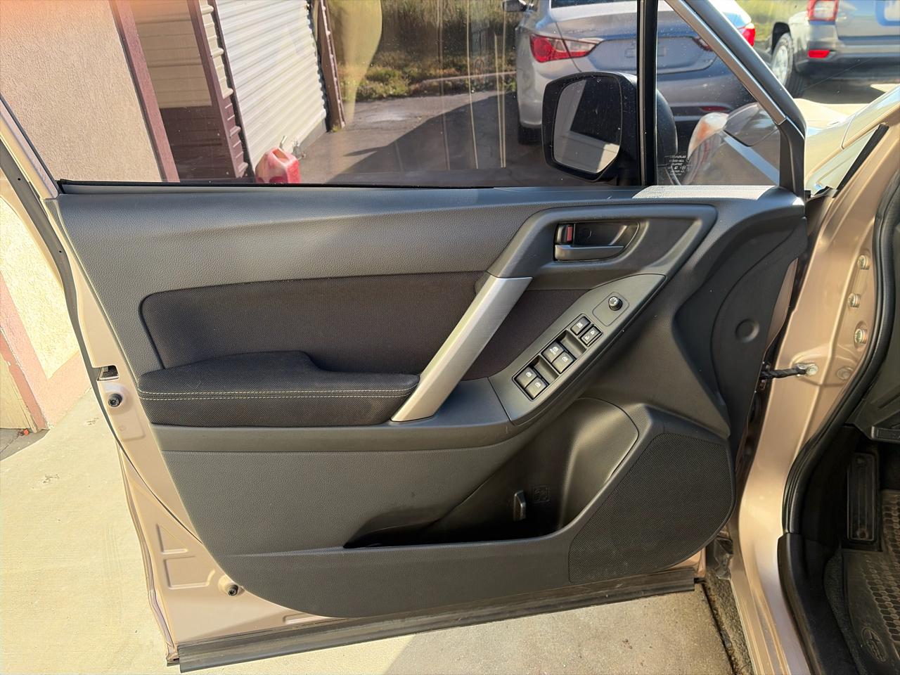 Subaru Forester 2.5i 2015
