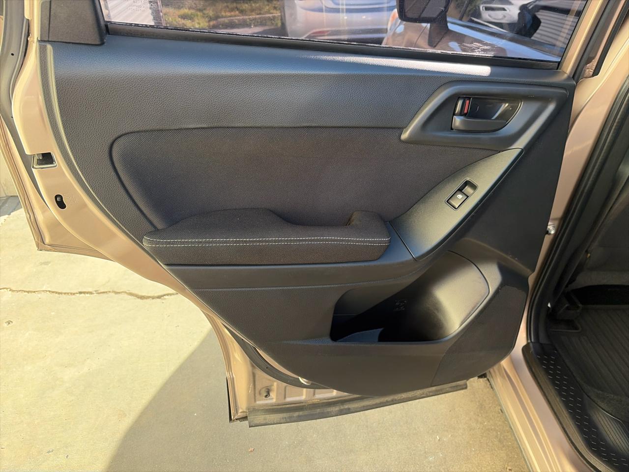 Subaru Forester 2.5i 2015