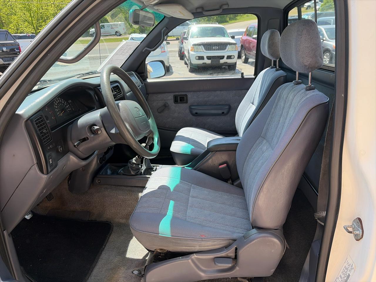 Toyota Tacoma Regular Cab 4WD 2000
