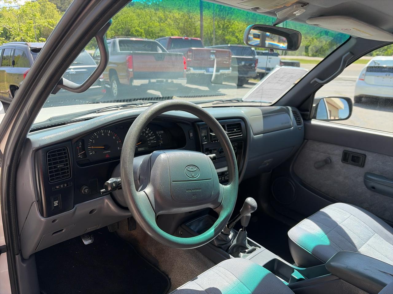 Toyota Tacoma Regular Cab 4WD 2000