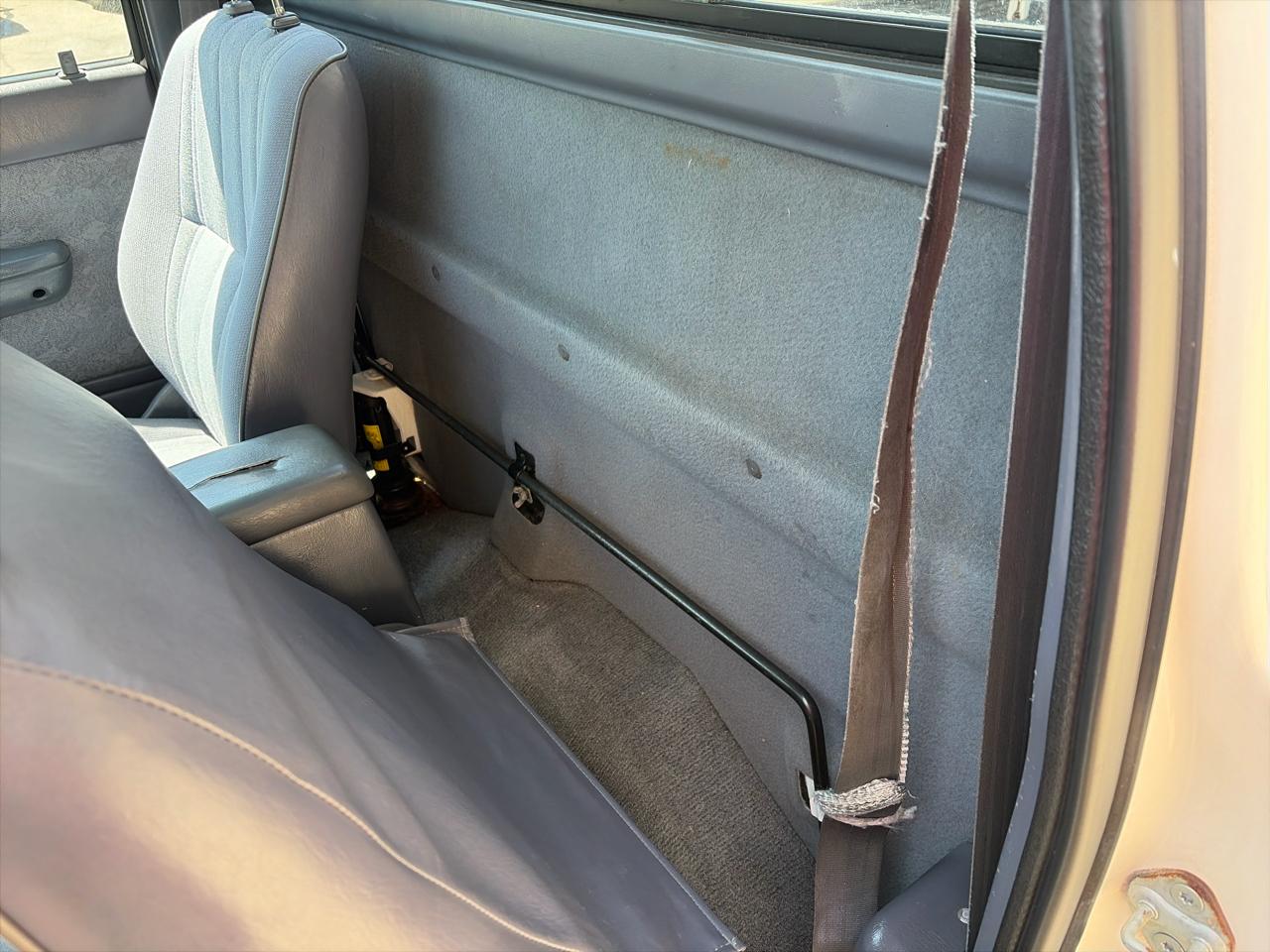 Toyota Tacoma Regular Cab 4WD 2000