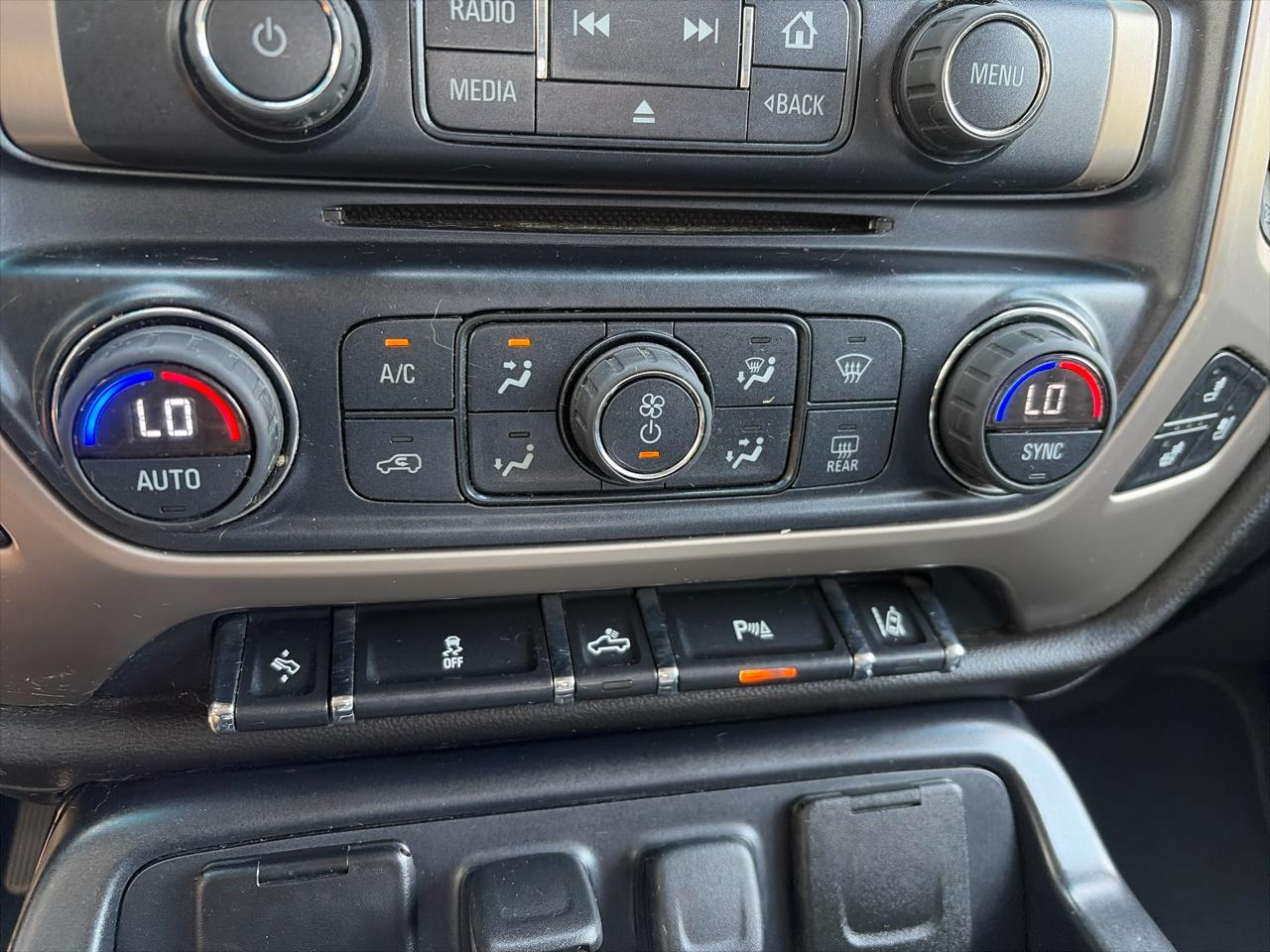 GMC Sierra 2500HD Denali Crew Cab 4WD 2016