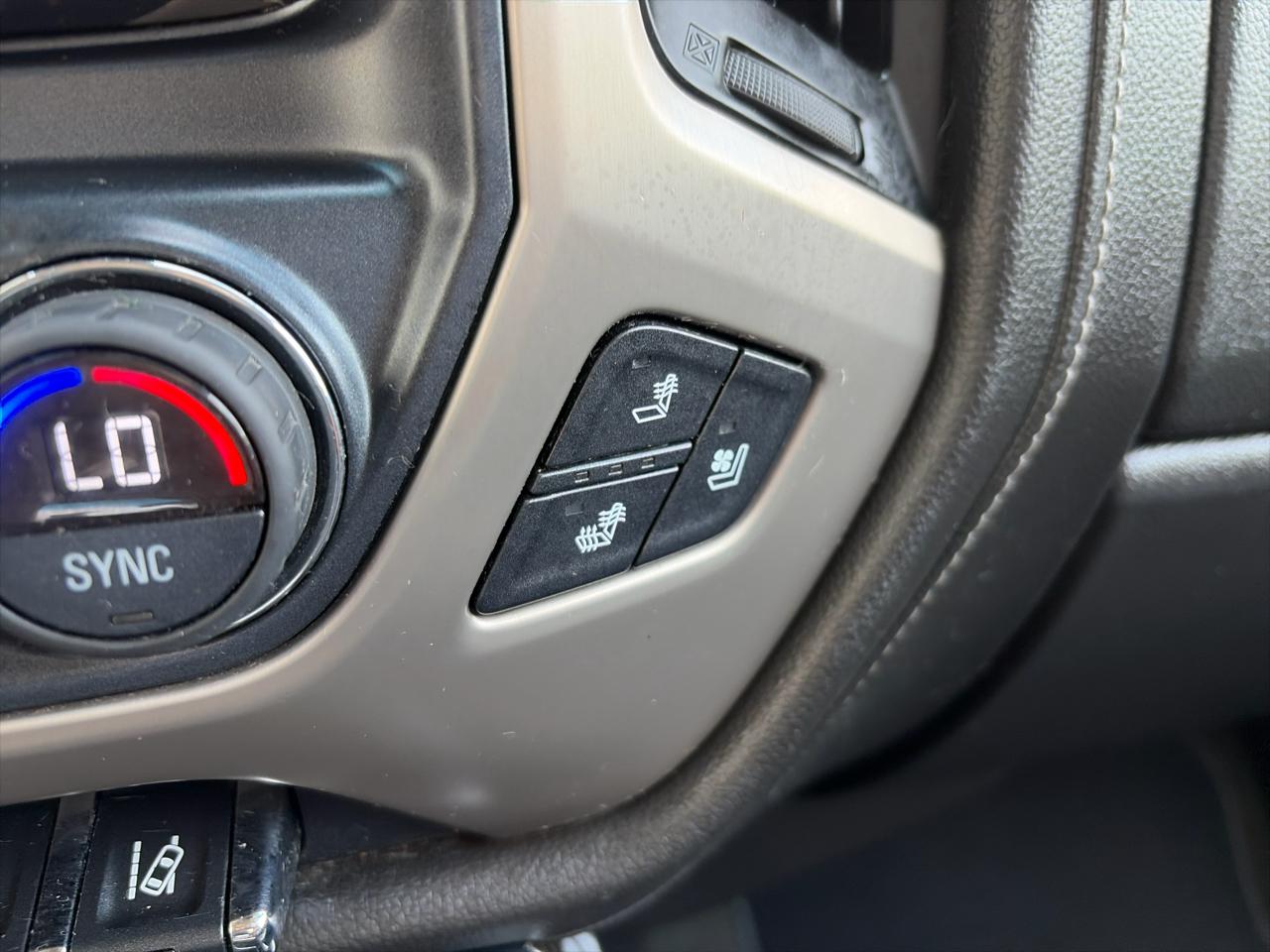 GMC Sierra 2500HD Denali Crew Cab 4WD 2016