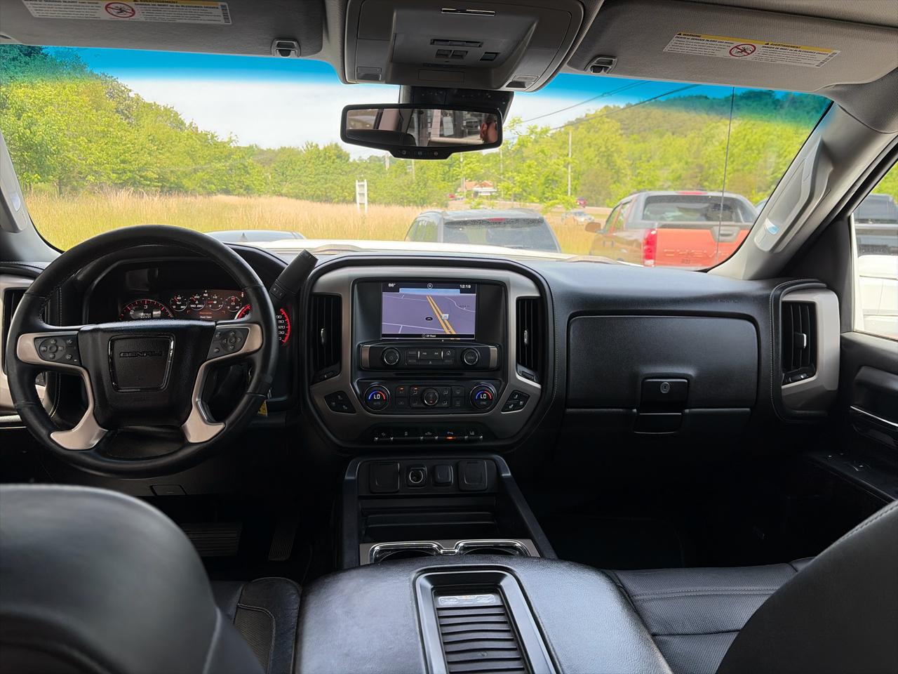 GMC Sierra 2500HD Denali Crew Cab 4WD 2016