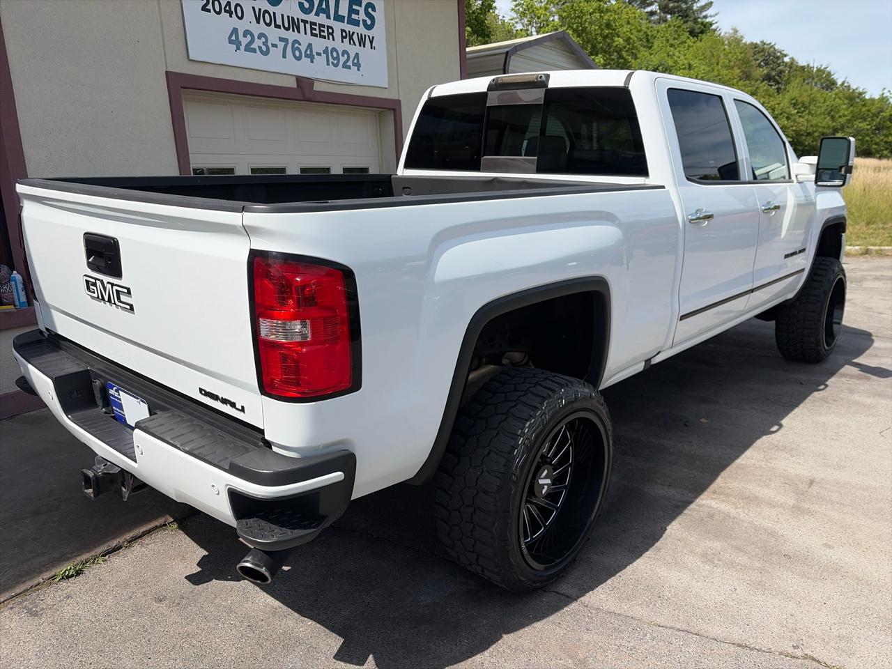 GMC Sierra 2500HD Denali Crew Cab 4WD 2016