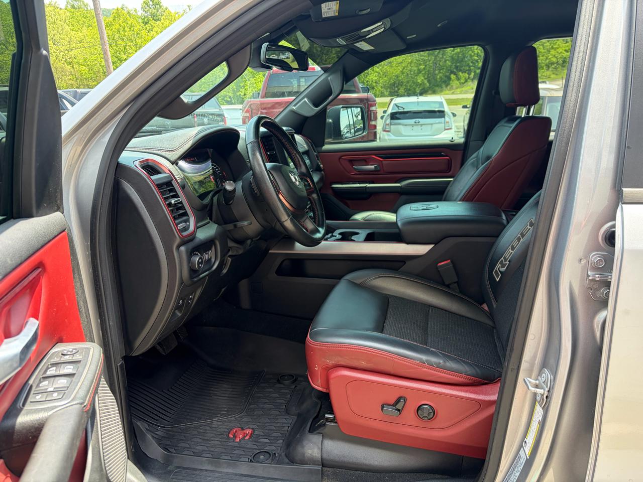 RAM 1500 Rebel Crew Cab SB 4WD 2019