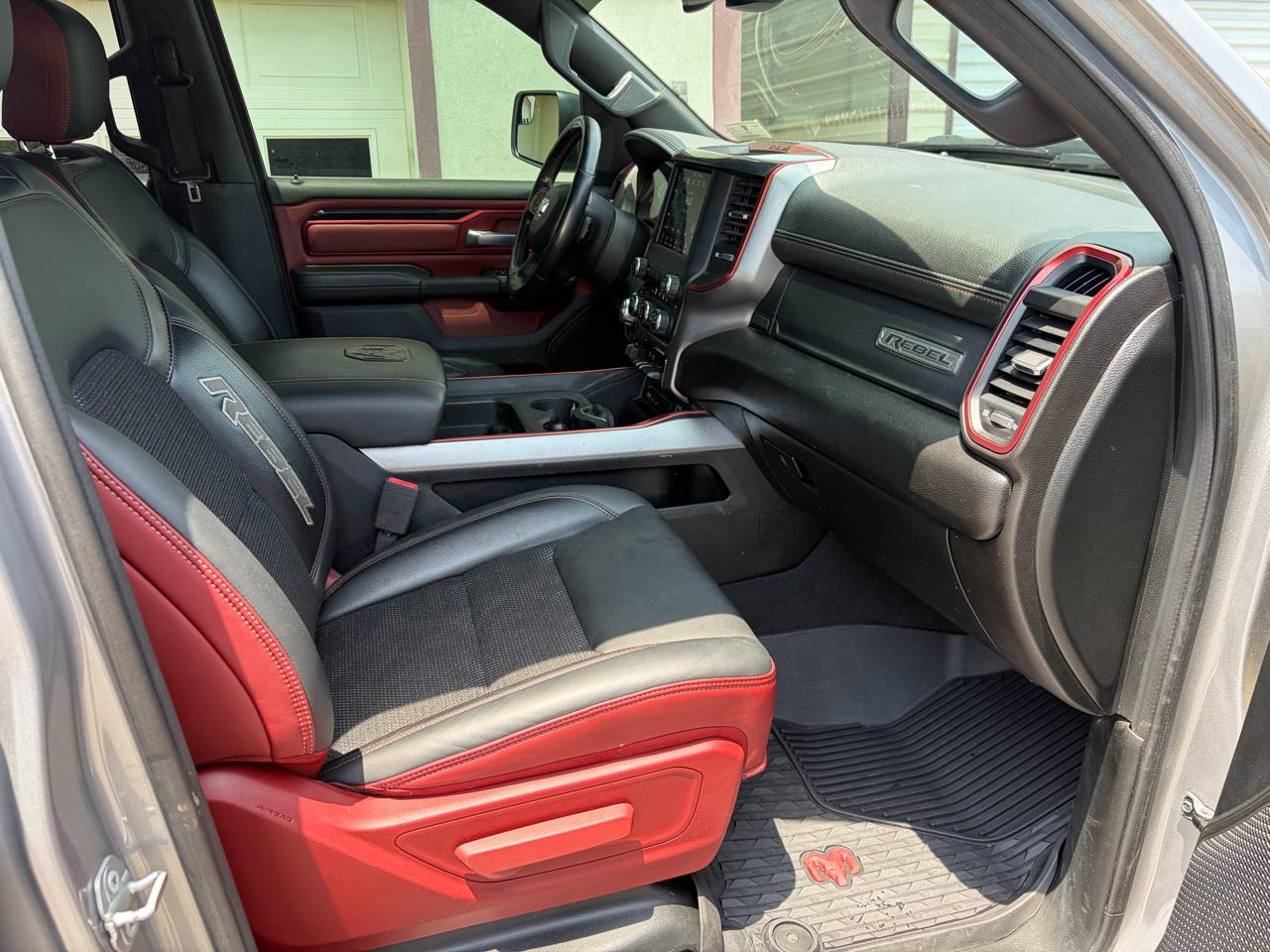 RAM 1500 Rebel Crew Cab SB 4WD 2019
