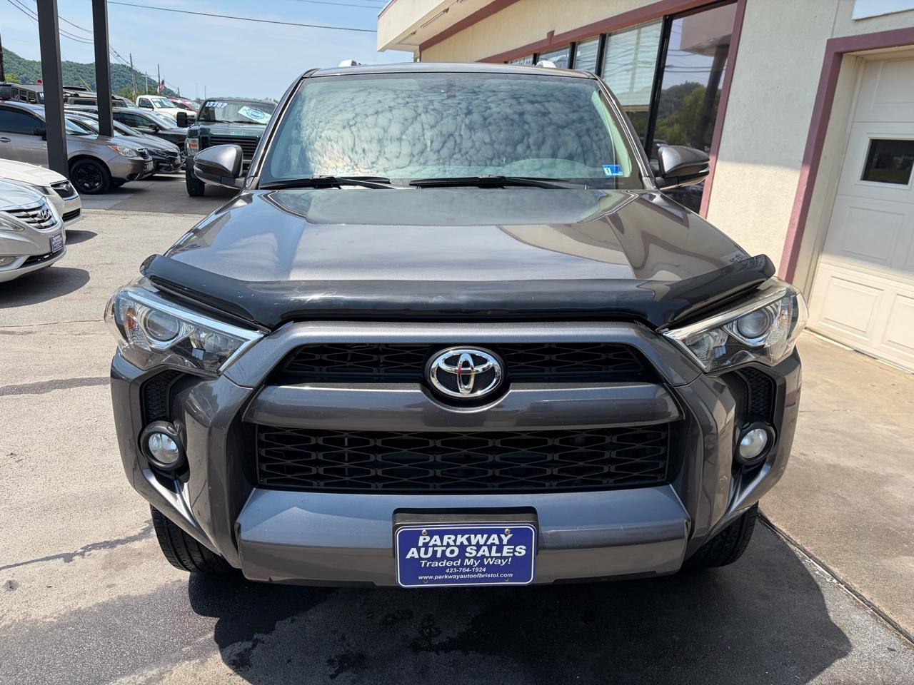 Toyota 4Runner SR5 4WD 2016