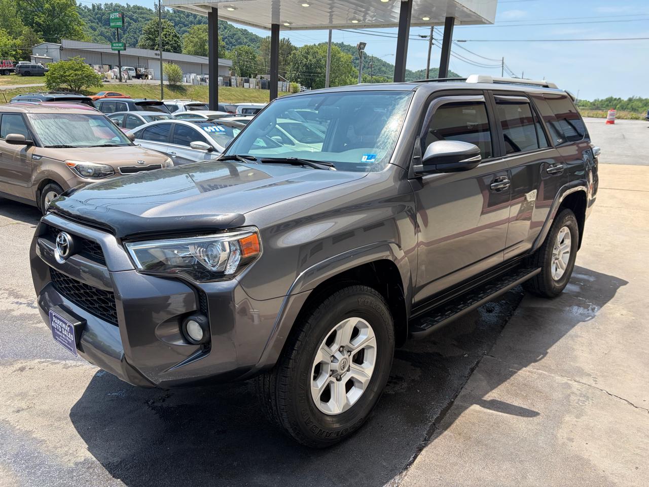 Toyota 4Runner SR5 4WD 2016